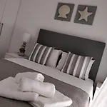 Apartman Nea Stira Kondilia *