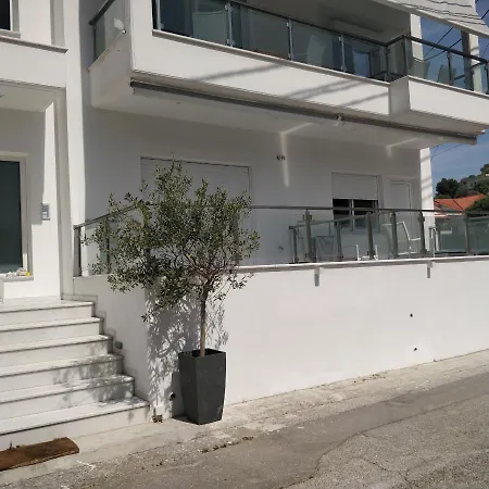 Nea Stira Kondilia *