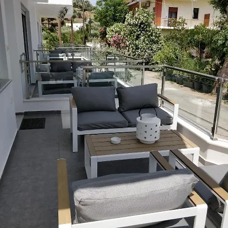 Apartament Nea Stira Kondilia *