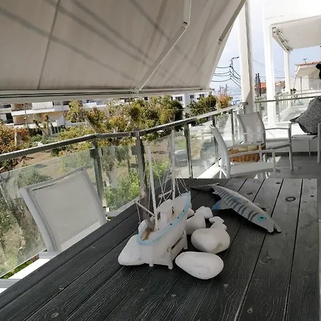 Nea Stira Kondilia Apartament *