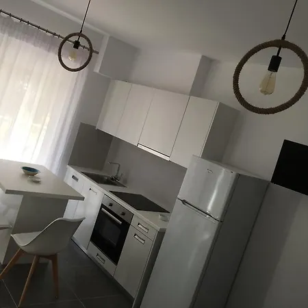 Nea Stira Kondilia Apartment *